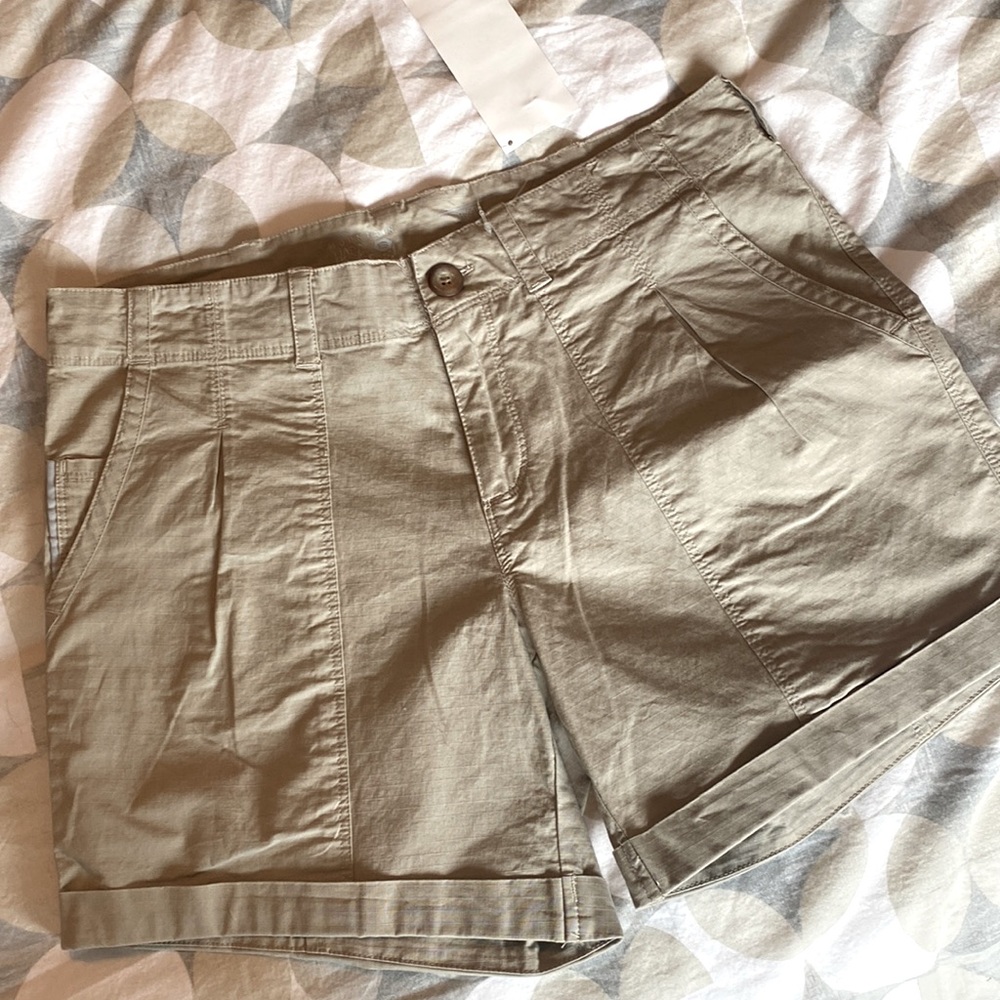 Mountain Hard Wear twill shorts
